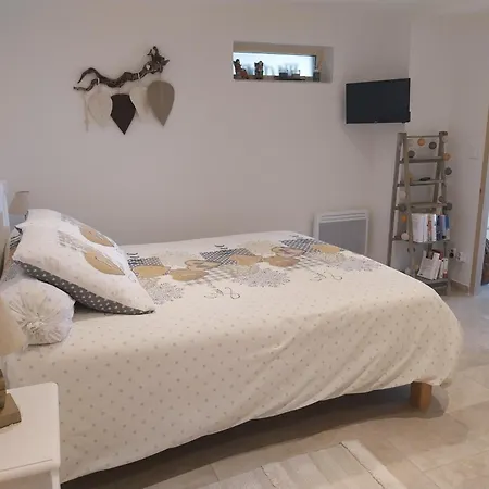 Lou Limbert Apartman *